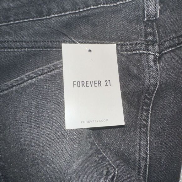 Forever 21 NWT High Waisted Distressed Mom Jeans Black Size 27 - Picture 5 of 5